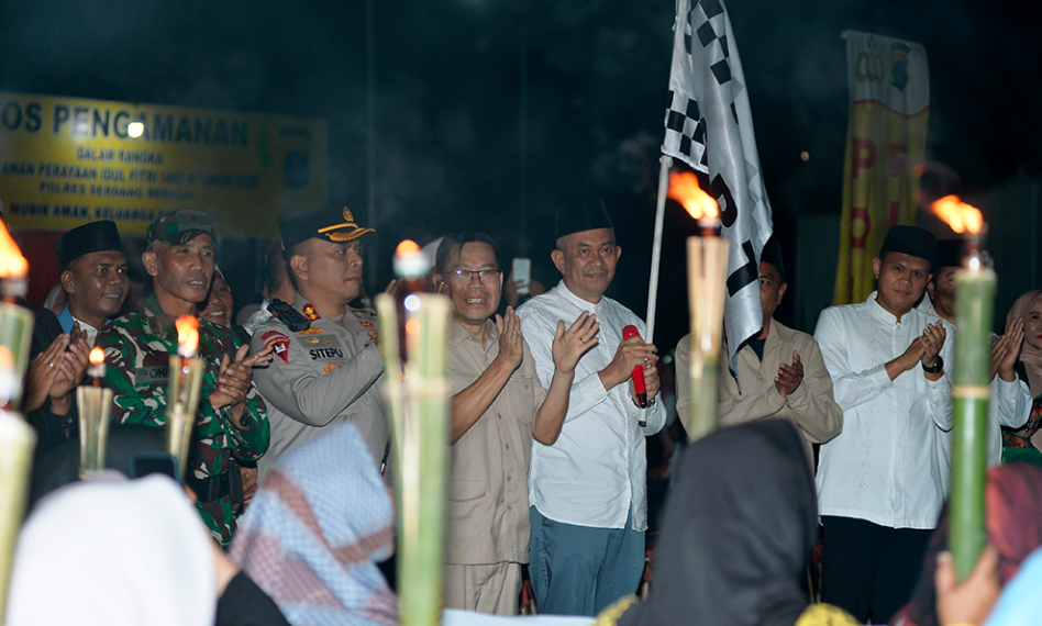 Semarak Idulfitri, Pawai Obor dan Mobil Hias Pukau Warga Sergai