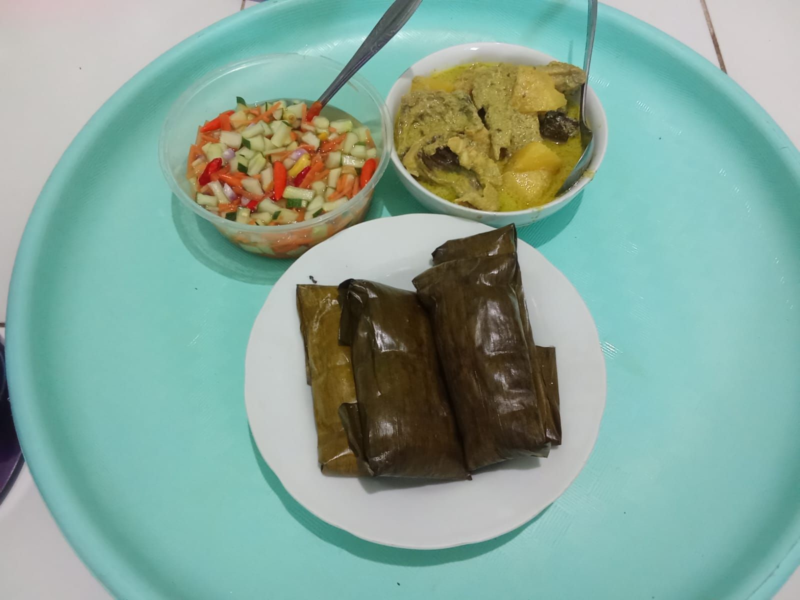 Tradisi Lebaran di Tarakan: Buras Selalu Hadir di Setiap Rumah