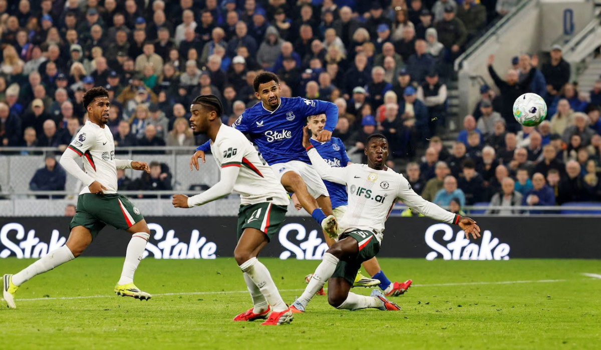 Kalah 3-0 atas Everton, Liam Rosenior Kecewa dengan Performa Chelsea