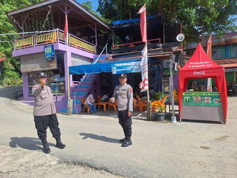 Hari Kedua Idulfitri, Polisi Siaga di Spot Wisata Tapaktuan yang Dipadati Pengunjung