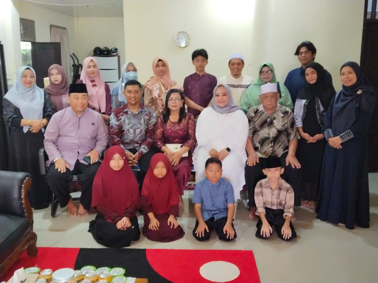Camat Tarakan Utara Gelar Open House H+3 Idul Fitri, Pererat Silaturahmi Warga