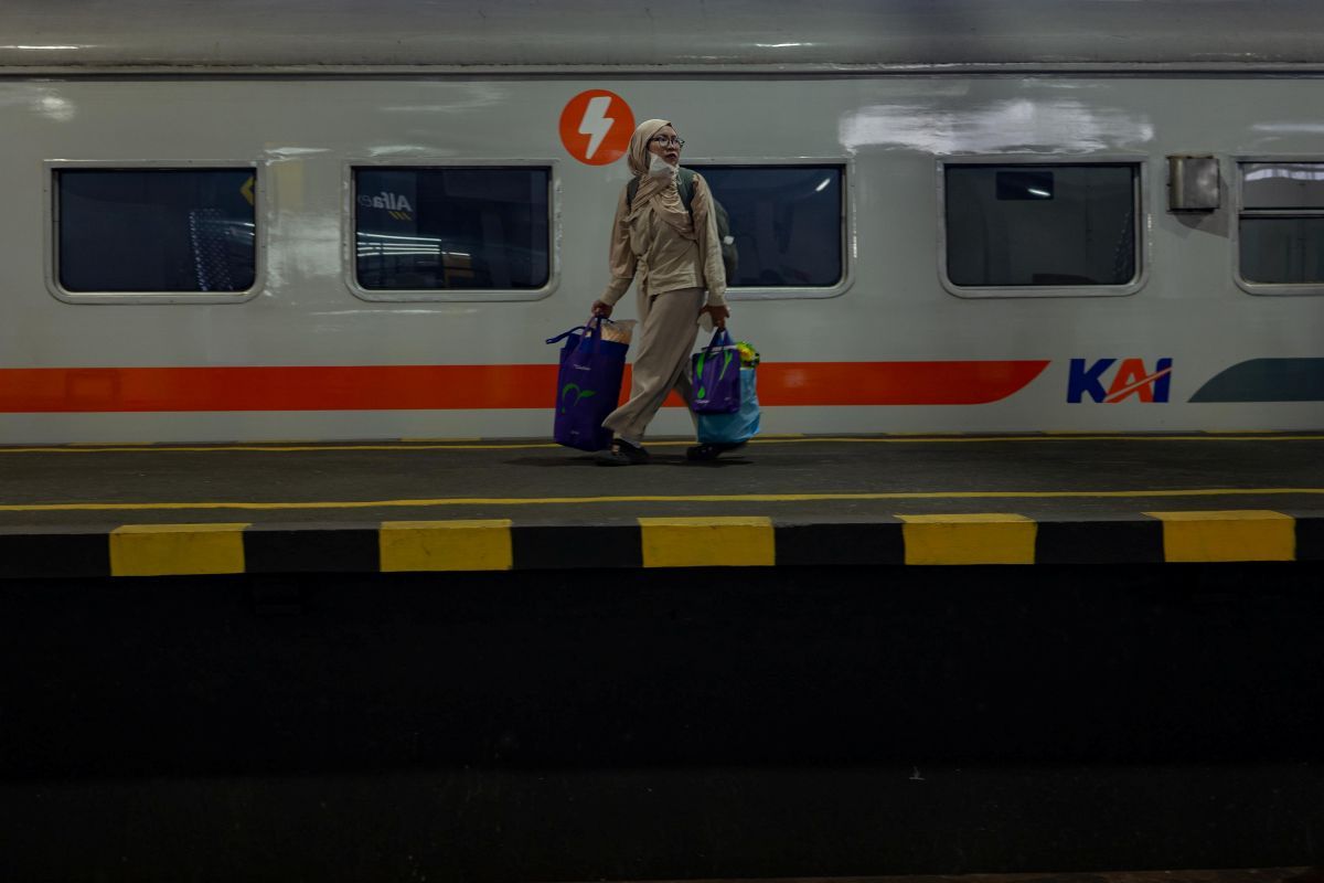 Bedah Dua Stasiun Utama Yogyakarta: Mana yang Paling Dekat ke Malioboro?