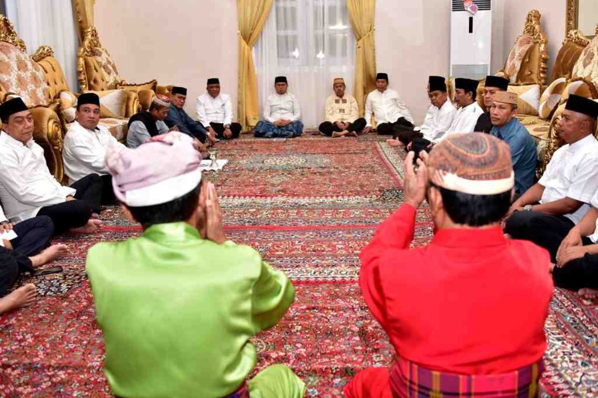 12 Upacara Adat Hari-Hari Besar Islam di Gorontalo: Tradisi yang Bersendikan Syariat
