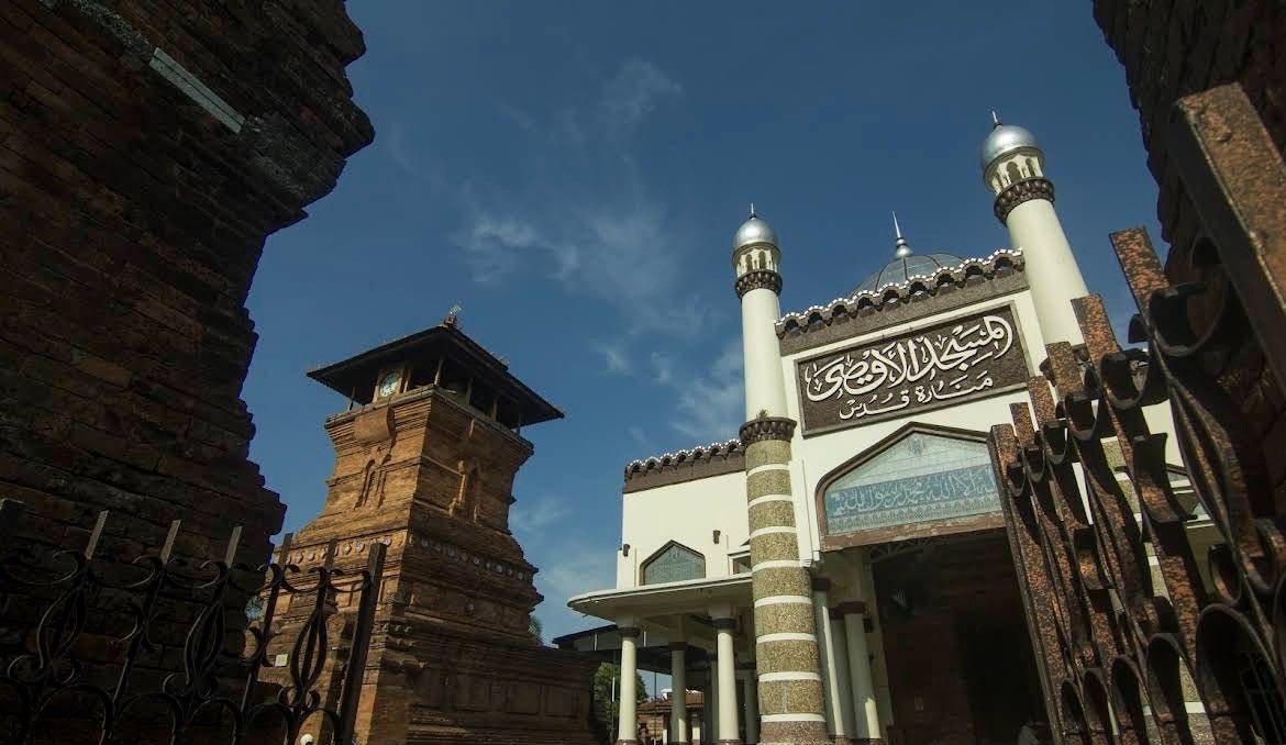 Masjid Menara Kudus, Tempat Wisata Religi yang Penuh Filosofi dan Bukan Sekadar Tempat Ibadah