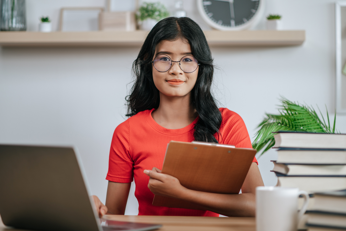 Lawan Post-Holiday Blues: 7 Tips Ampuh agar Mahasiswa Kembali Produktif Usai Liburan