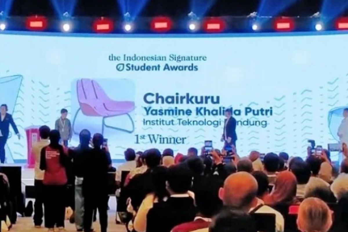 Keren! Mahasiswa ITB Juara 1 HIMKI Awards Berkat Inovasi Karya Desain Kursi Rotan
