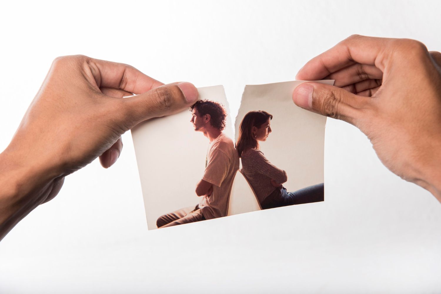 Sulit Move On? Ini Tips Manjur Berhenti Memikirkan Si Mantan Biar Nggak Ngendap di Pikiranmu