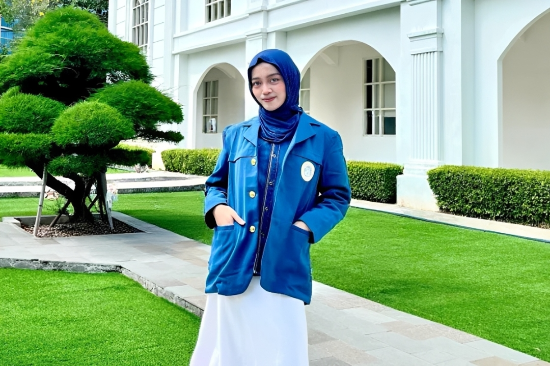Tak Mudik di Hari Raya, Mahasiswa UNAIR Ini Pilih Rayakan Lebaran di Perantauan