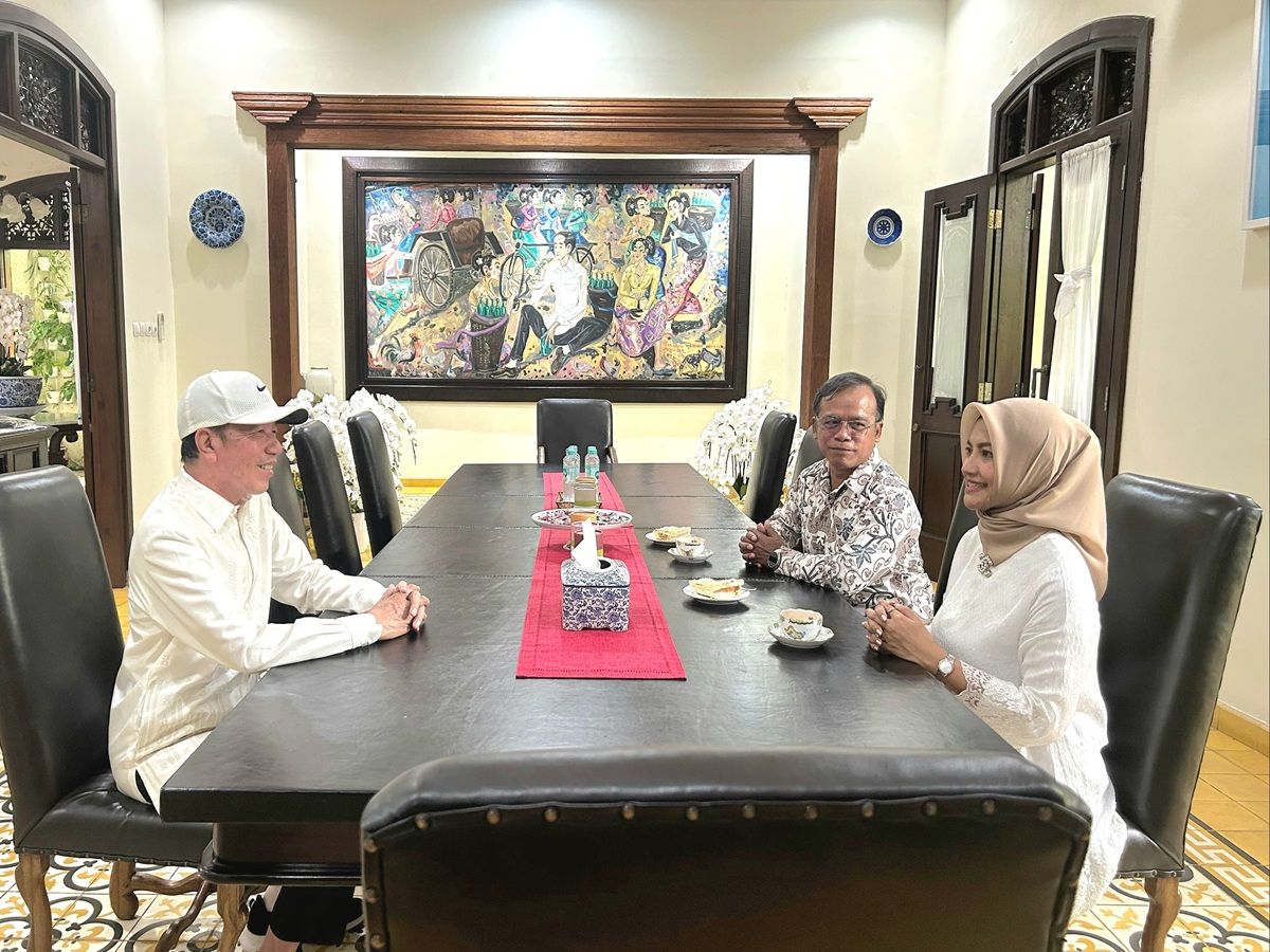 Stafsus Wapres Tina Talisa Temui Jokowi di Solo, Bahas Apa?