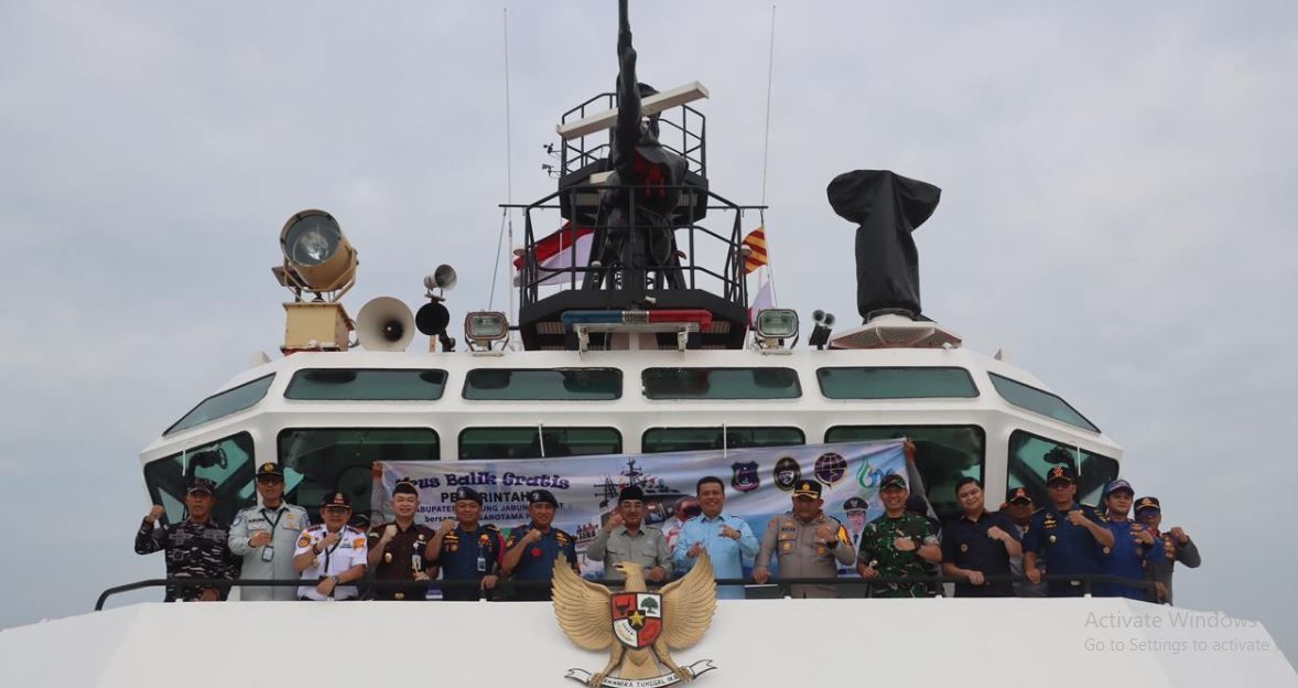 Fasilitasi Pemudik, Polres Tanjab Barat Berangkatkan 152 Warga dalam Program Balik Gratis ke Batam