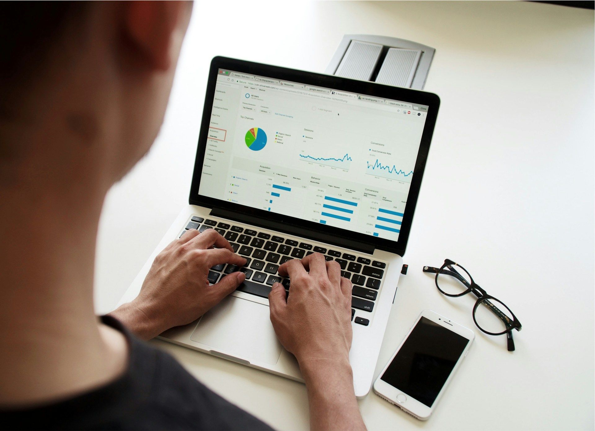 Cara Mengelompokkan Data di Excel Otomatis: Trik Cepat Rapikan Ribuan Baris dalam Sekejap!