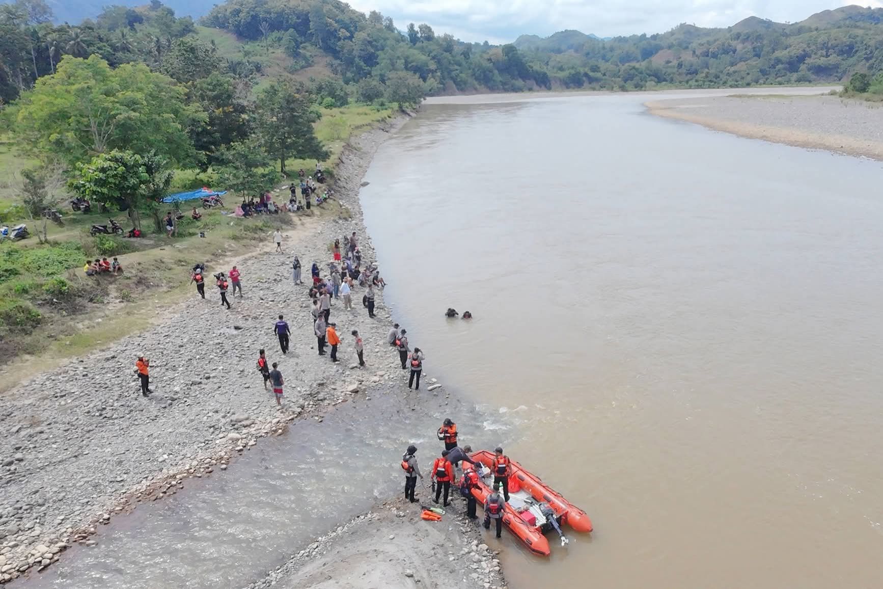 Siswa SD Tenggelam di Sungai Saddang Enrekang, Korban Belum Ditemukan