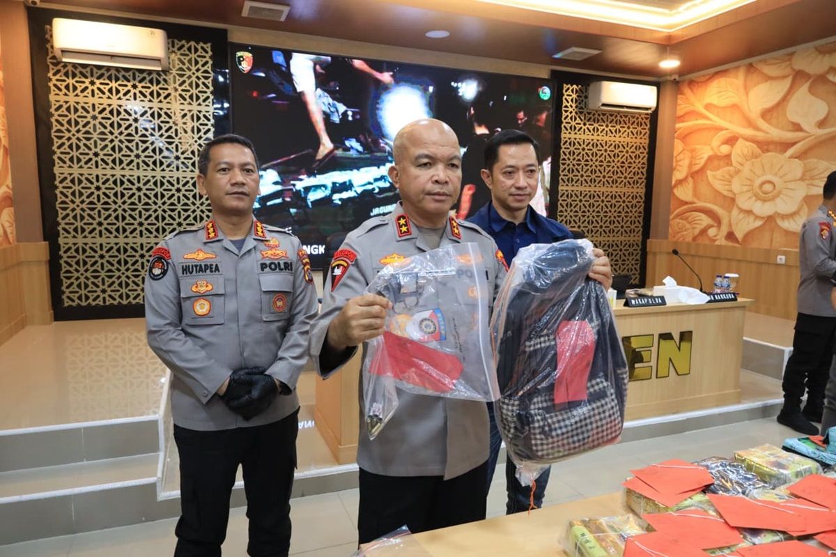 Kedapatan Bawa Senpi Rakitan saat Naik Kapal dari Lampung ke Merak, 2 Pelaku Diamankan Polisi