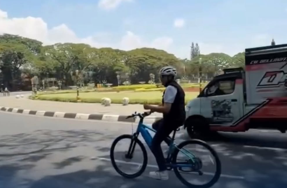 Rabu WFH di Jawa Timur, Strategi Hemat BBM Tanpa Ganggu Layanan Publik