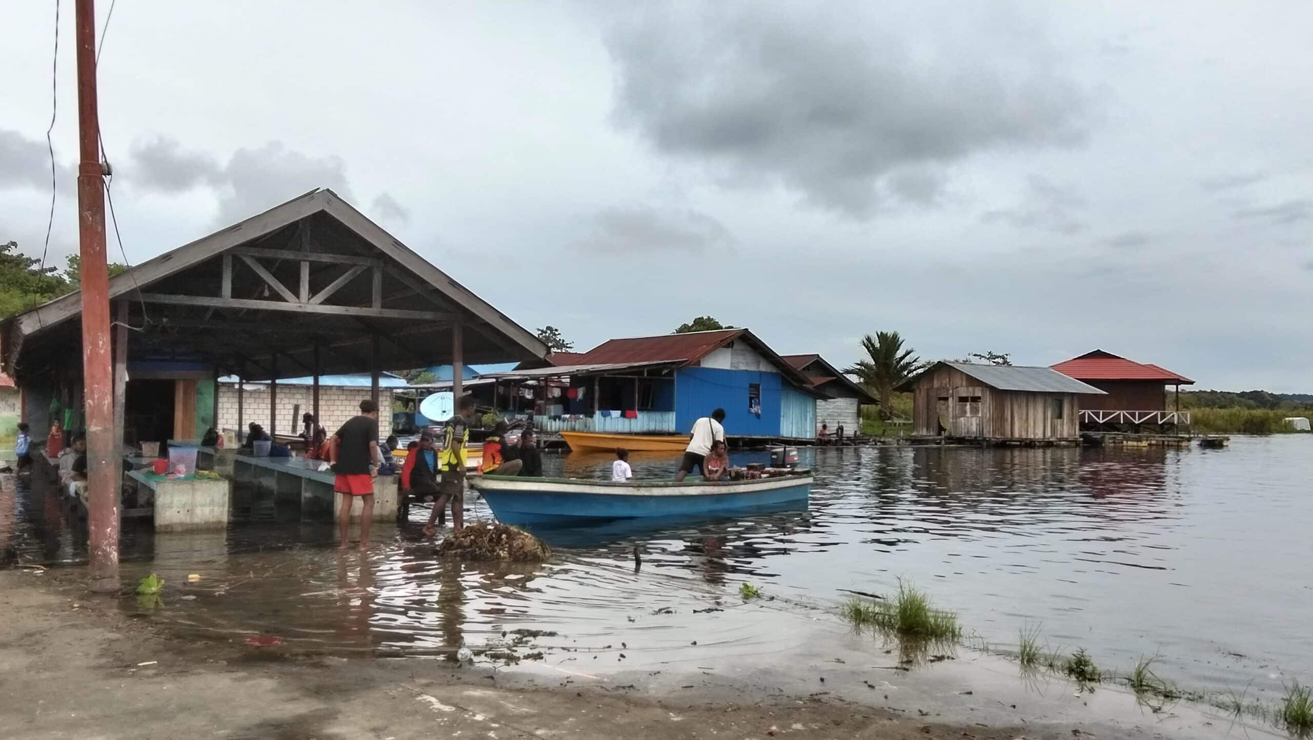 Banjir Danau Sentani Rendam Pantai Yahim, Aktivitas Warga Lumpuh