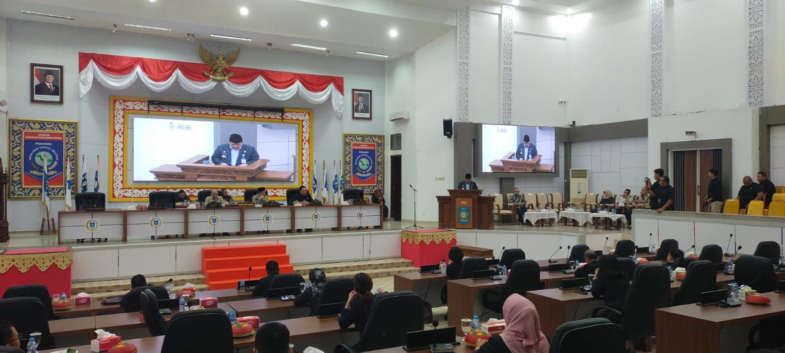 DPRD Babel Gelar Paripurna LKPJ Gubernur 2025, Eddy Iskandar Tekankan Peran Aktif Pansus