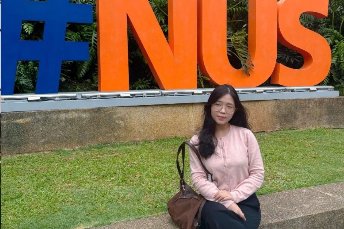 Inspiratif! Intip Kisah di Balik Lolosnya Mahasiswi UNAIR Raih Program Pertukaran Pelajar ke National University of Singapore