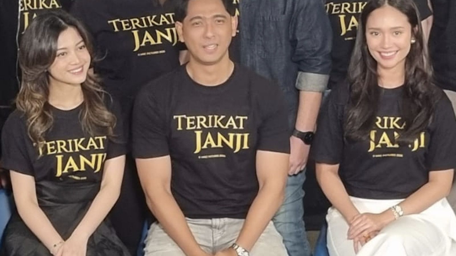 Arya Saloka Kembali ke Layar Kaca Sebagai Penjual Ketoprak