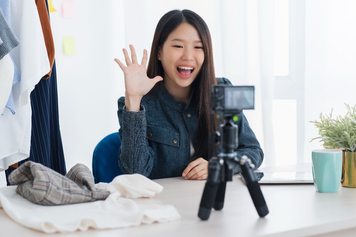 7 Ide Side Hustle Dunia Kreatif yang Bisa Nambah Cuan Tanpa Ribet!