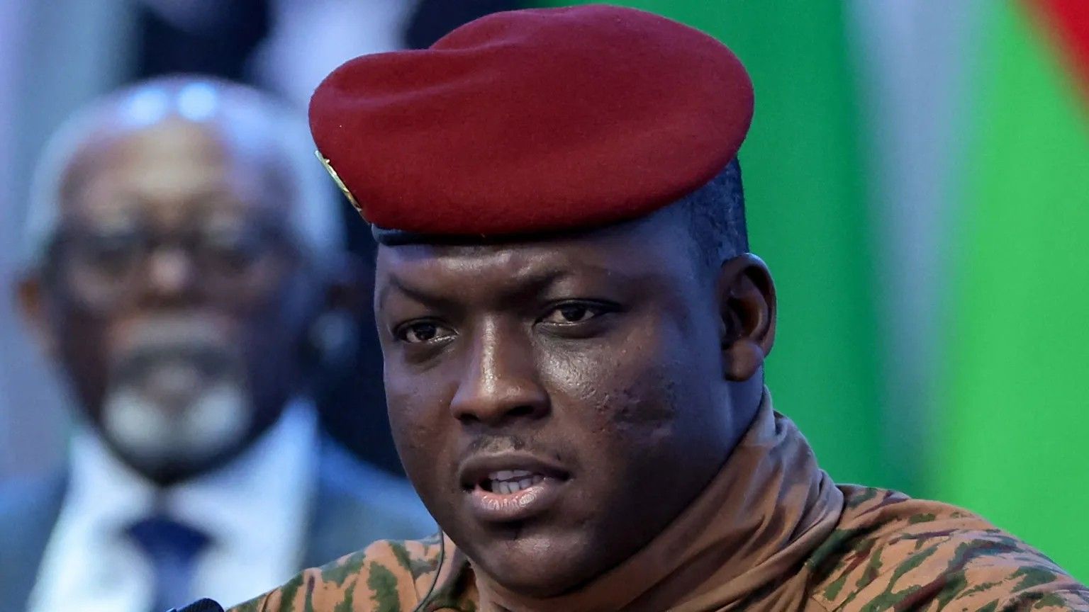 Pemimpin Militer Burkina Faso: Demokrasi Membunuh, Rakyat Harus Lupakan Sistem Itu