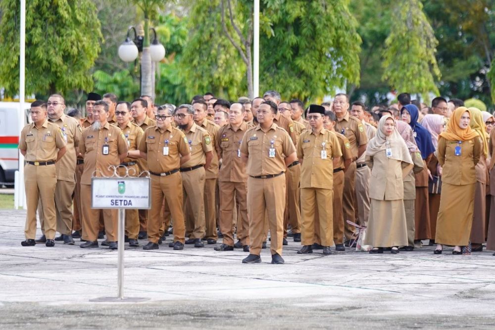 Pemprov Riau Terapkan WFH Setiap Jumat, Plt Gubernur SF Hariyanto Teken SE Transformasi Budaya Kerja ASN