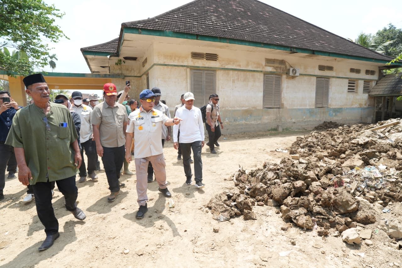 Kembali Terjunkan Praja IPDN ke Aceh Tamiang, Mendagri Tito: Sasar Pembersihan Sisa Lumpur di Permukiman Terdampak Bencana