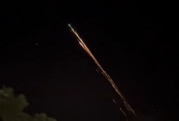 Benda Bercahaya di Langit Lampung Bukan Meteor, Itera: Itu Sisa Roket China