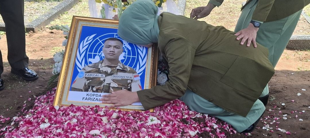 Jemput Dua Jenazah Prajurit TNI dari Lebanon di Bandara Adisucipto, Sultan HB X Tegaskan PBB Usut Tuntas Dalang Kematian