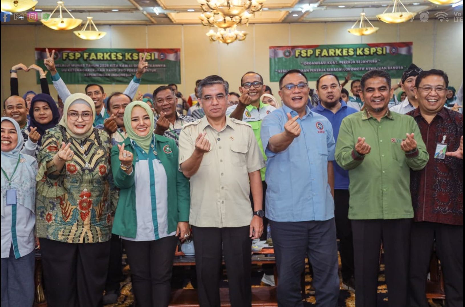 Menaker Tekankan Kemitraan Strategis Pekerja dan Perusahaan di Era Hadirnya AI