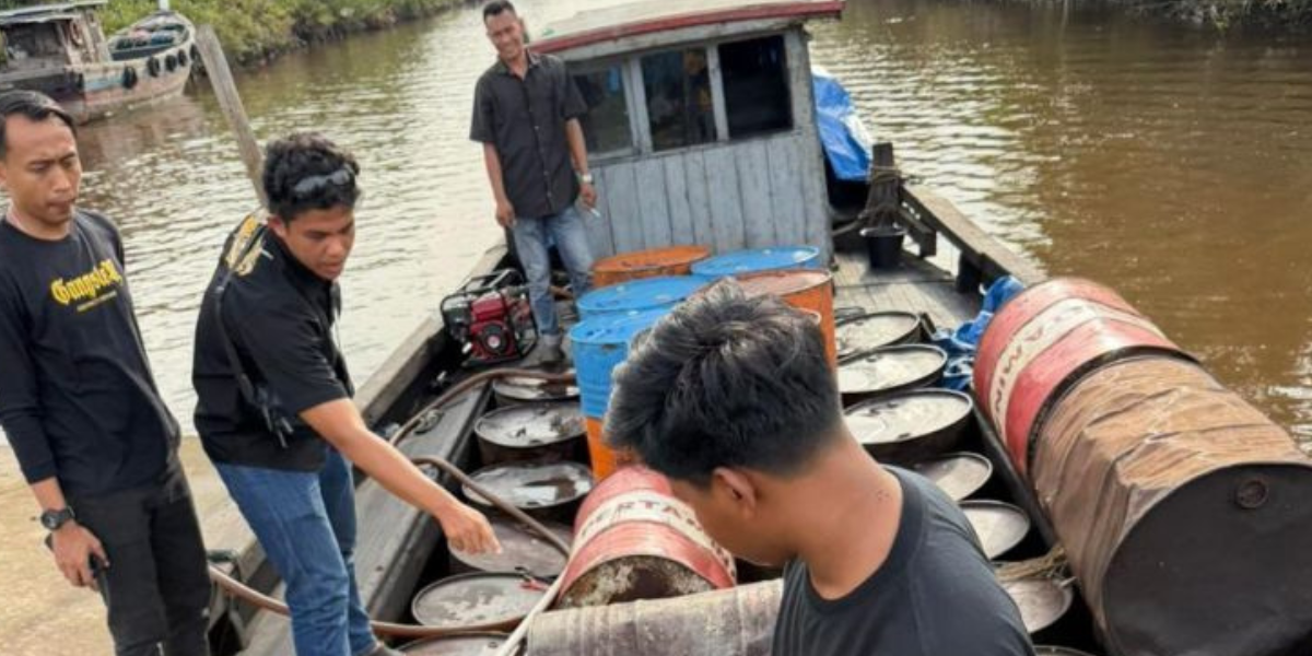 Ribuan Liter Solar Subsidi Gagal Diperjualbelikan, Polda Riau Amankan 4 Tersangka di Dua Lokasi