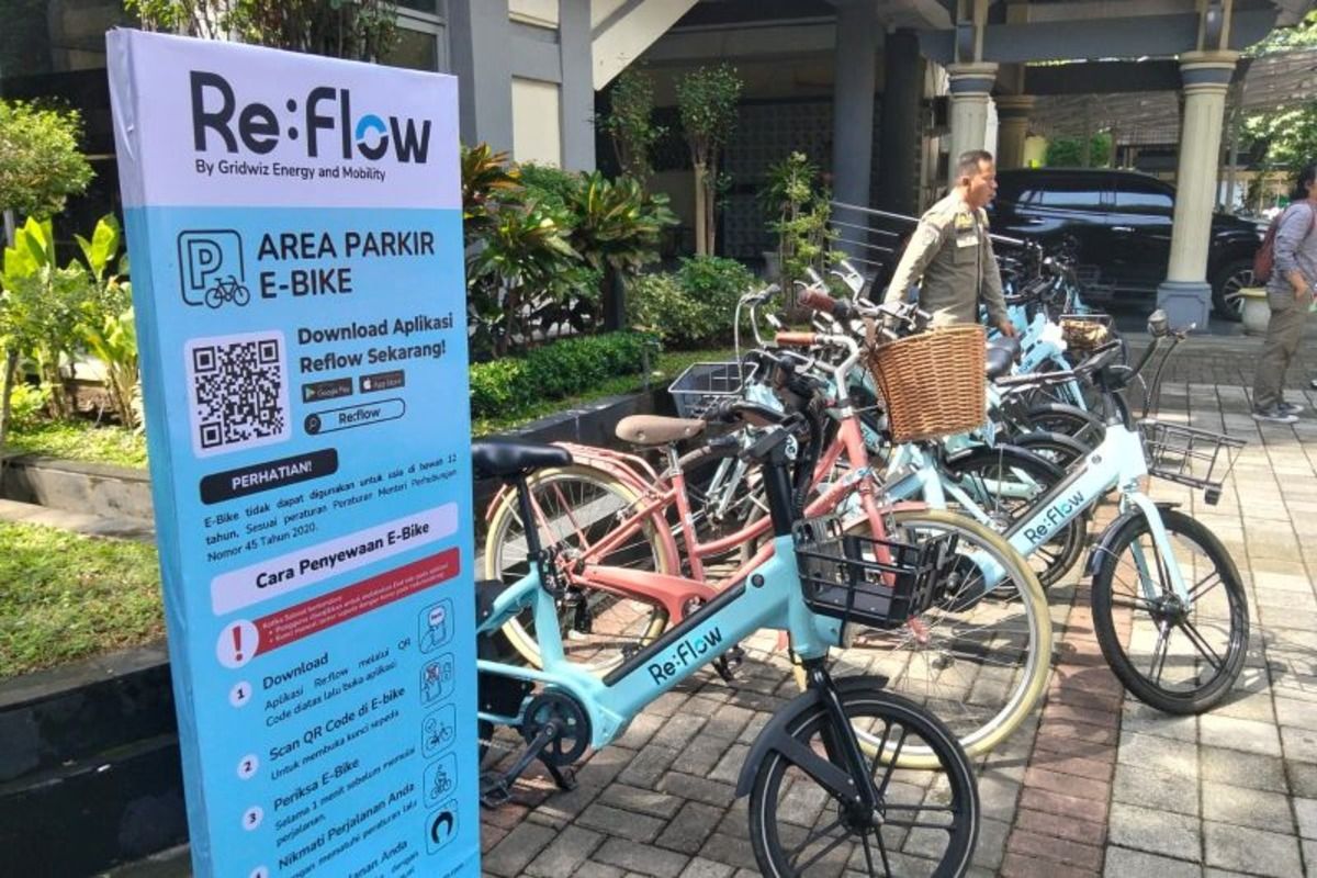 Efisiensi BBM, Parkiran Pemkot Mataram Mendadak Penuh Sepeda