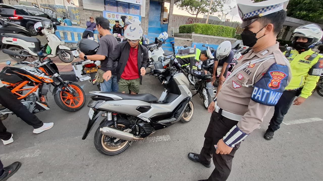 Tegas! Satlantas Polres Purwakarta Kembali Lakukan Penertiban Knalpot Tidak Sesuai Spesifikasi Teknis