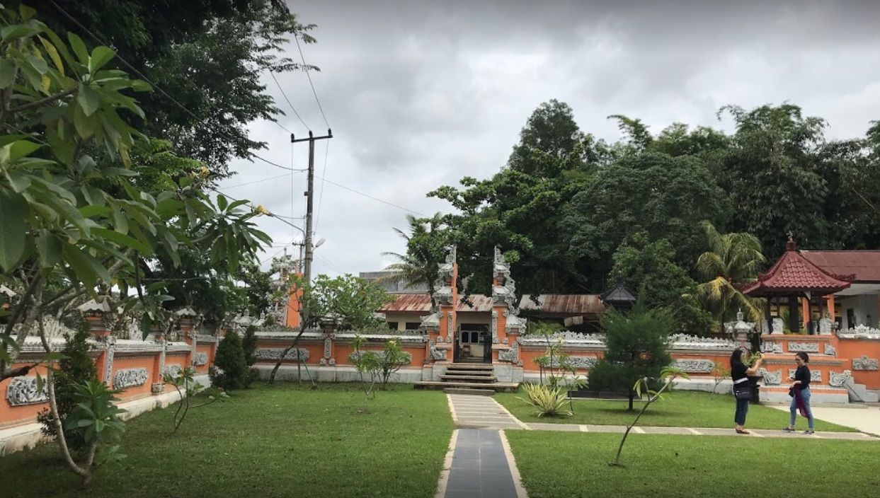 Menyusuri Jejak Pura Girindra Jati: Simbol Spiritualitas dan Sejarah Hindu Tertua di Tebo