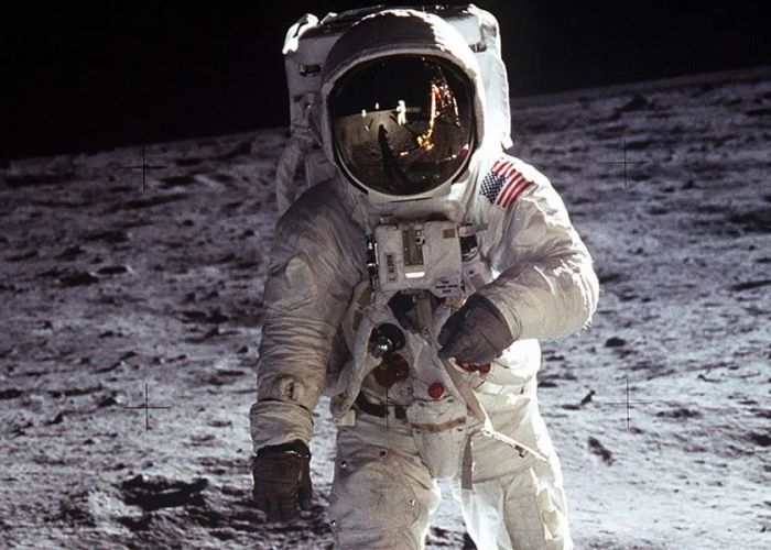 Kisah Karyawan Magang NASA Dikeluarkan Usai ‘Berhubungan Intim di Bulan’