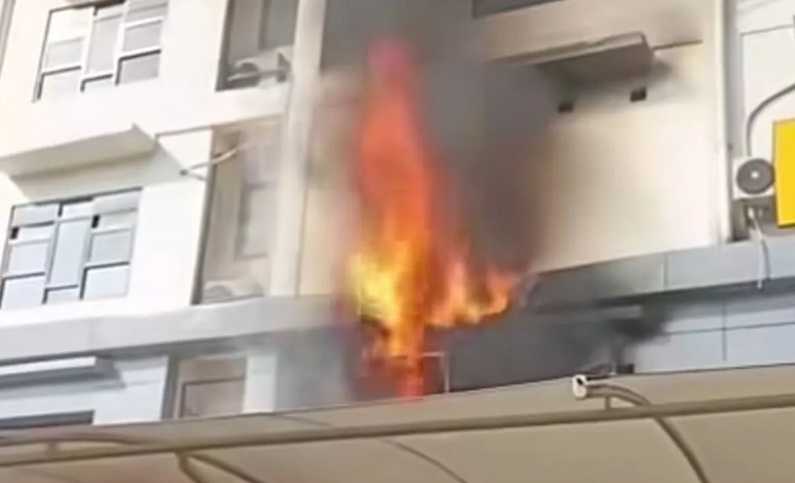 Markas Polres Jakarta Barat Terbakar Hebat, Puluhan Personel Damkar Sampai Diturunkan