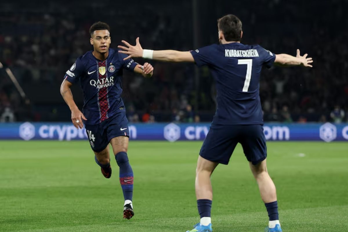 Liverpool Tak Berdaya, PSG Menang Telak 2-0 Lewat Tendangan Doue & Kvaratskhelia