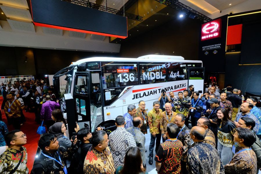 Kendaraan Niaga Indonesia Terancam Gempuran Truk Impor