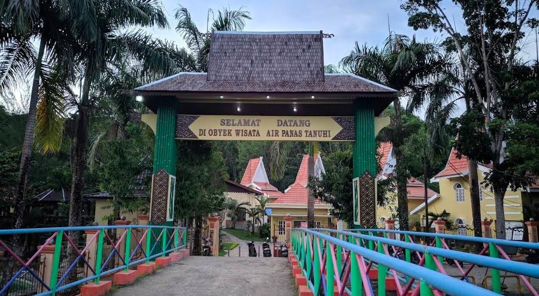 4 Rekomendasi Pemandian Air Panas di Kalimantan Selatan yang Paling Hits