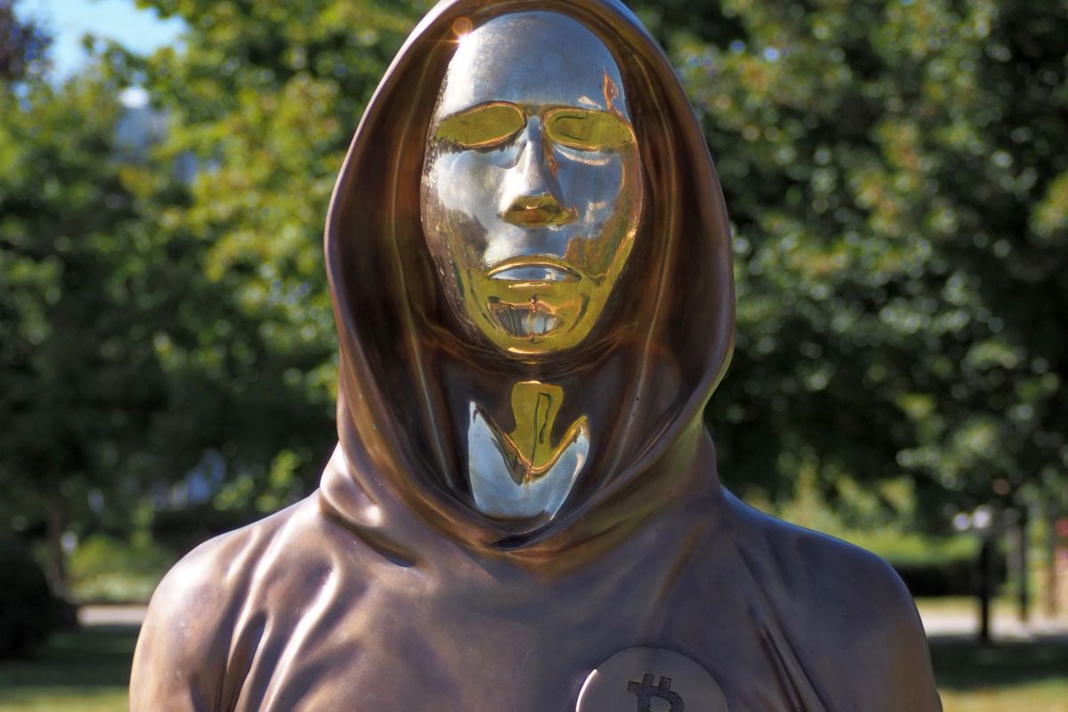 Siapa Satoshi Nakamoto? Sosok Misterius di Balik Lahirnya Bitcoin
