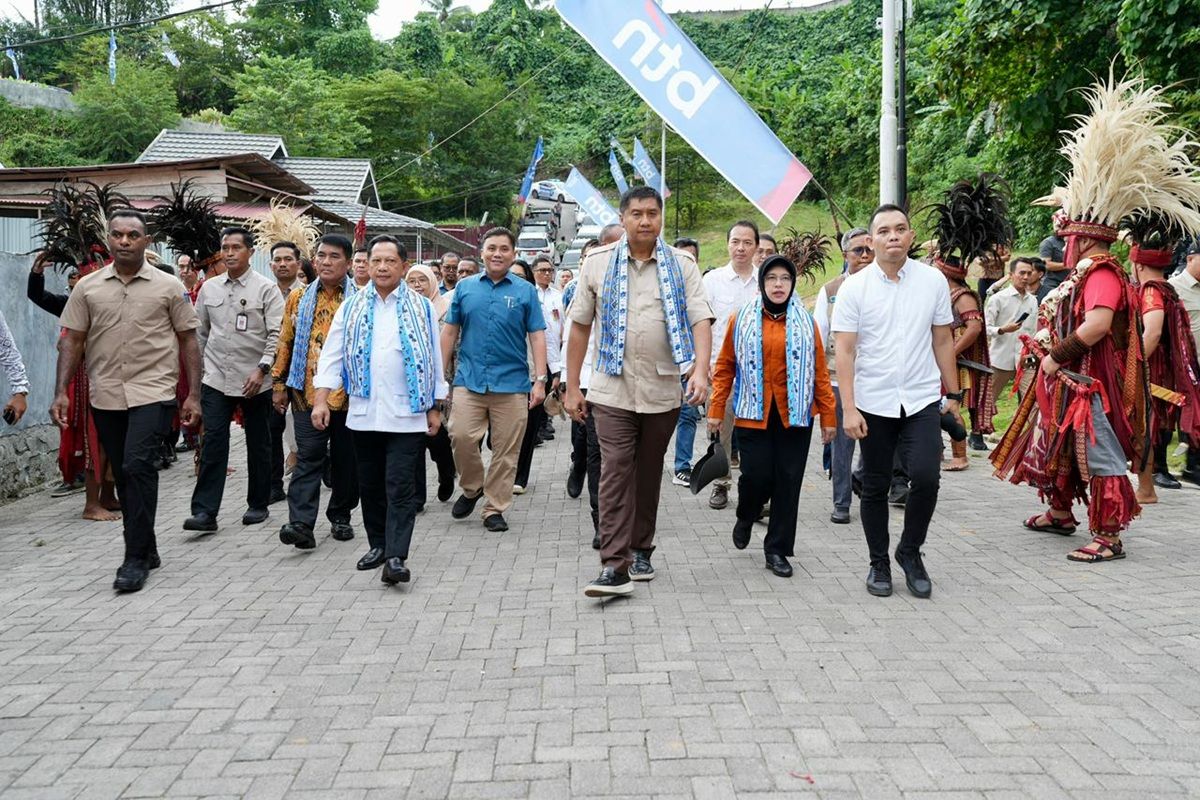 Kunjungi Provinsi Sulut, Mendagri Bersama Menteri PKP dan Kepala BPS Tinjau Program Perumahan Rakyat di Minahasa