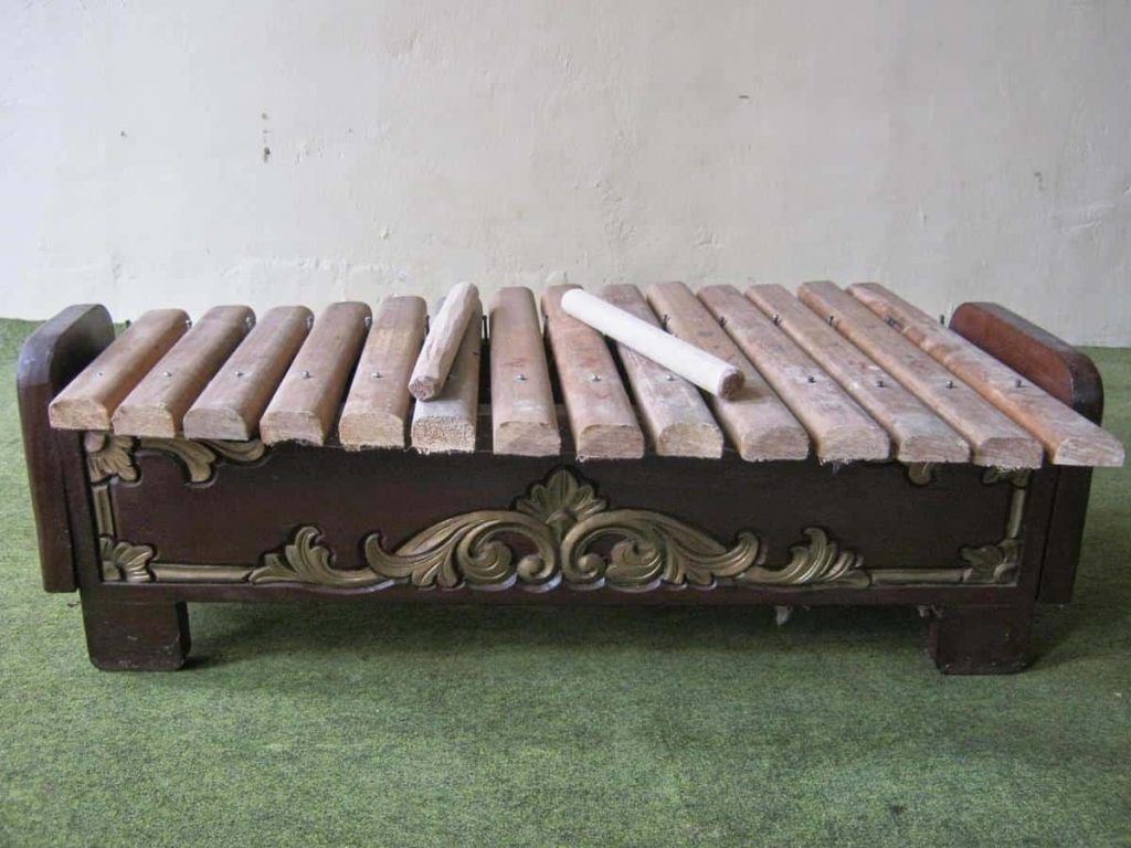 Mengenal Alat Musik Tradisional Jambi: Dari Sejarah, Cara Memainkan, hingga Makna Filosofisnya