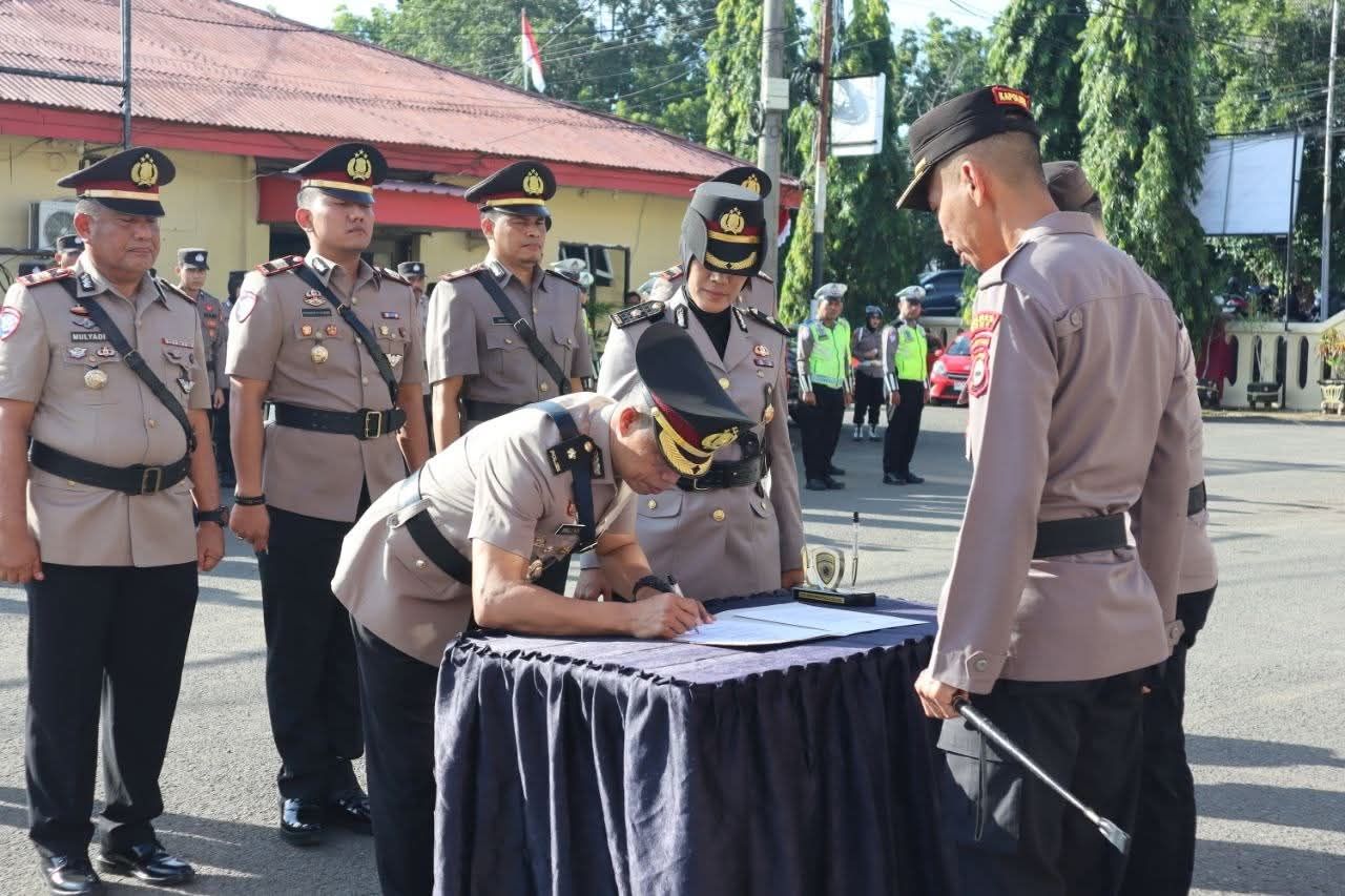 Rotasi Jabatan di Polres Bone, Sejumlah Kapolsek dan Pejabat Utama Berganti