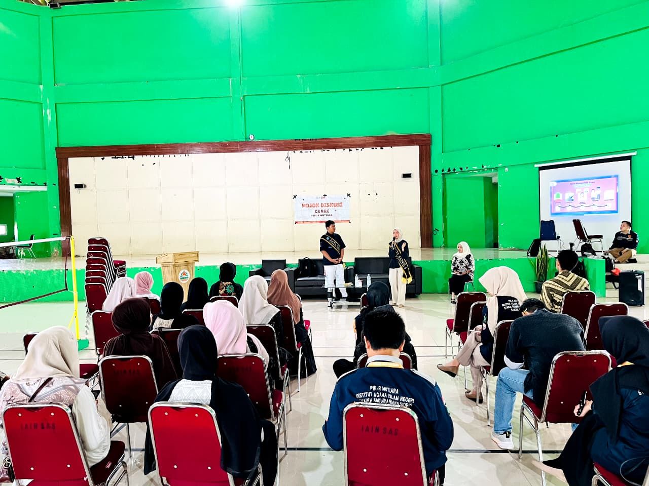 PIK-R Mutiara Gelar Pojok Diskusi GenRe sebagai Program Kerja DPH di IAIN SAS Babel