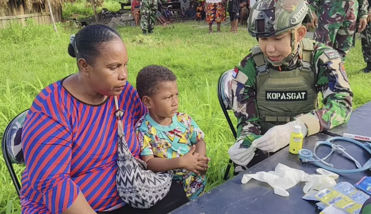 TNI AU Gelar Pemeriksaan Kesehatan Gratis di Jayapura
