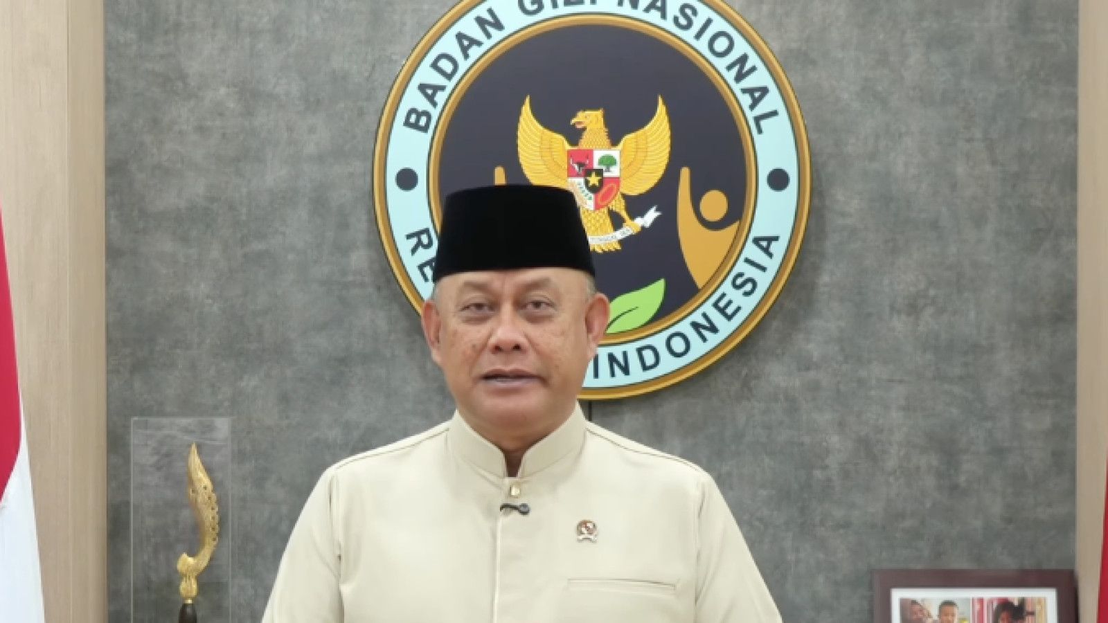 Klarifikasi Kepala BGN Terkait Pengadaan Laptop dan Alat Makan Senilai Triliunan