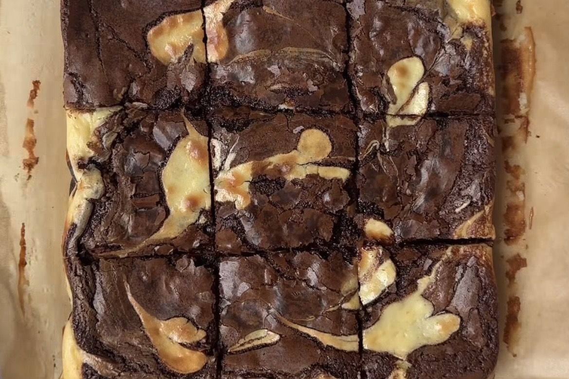 Seenak Dessert Cafe! Begini Resep Fudgy Cheesecake Brownies Lumer di Mulut
