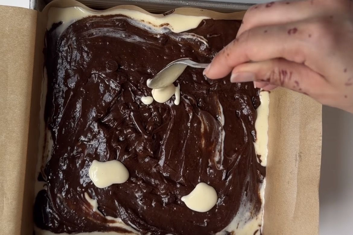 Seenak Dessert Cafe! Begini Resep Fudgy Cheesecake Brownies Lumer di Mulut