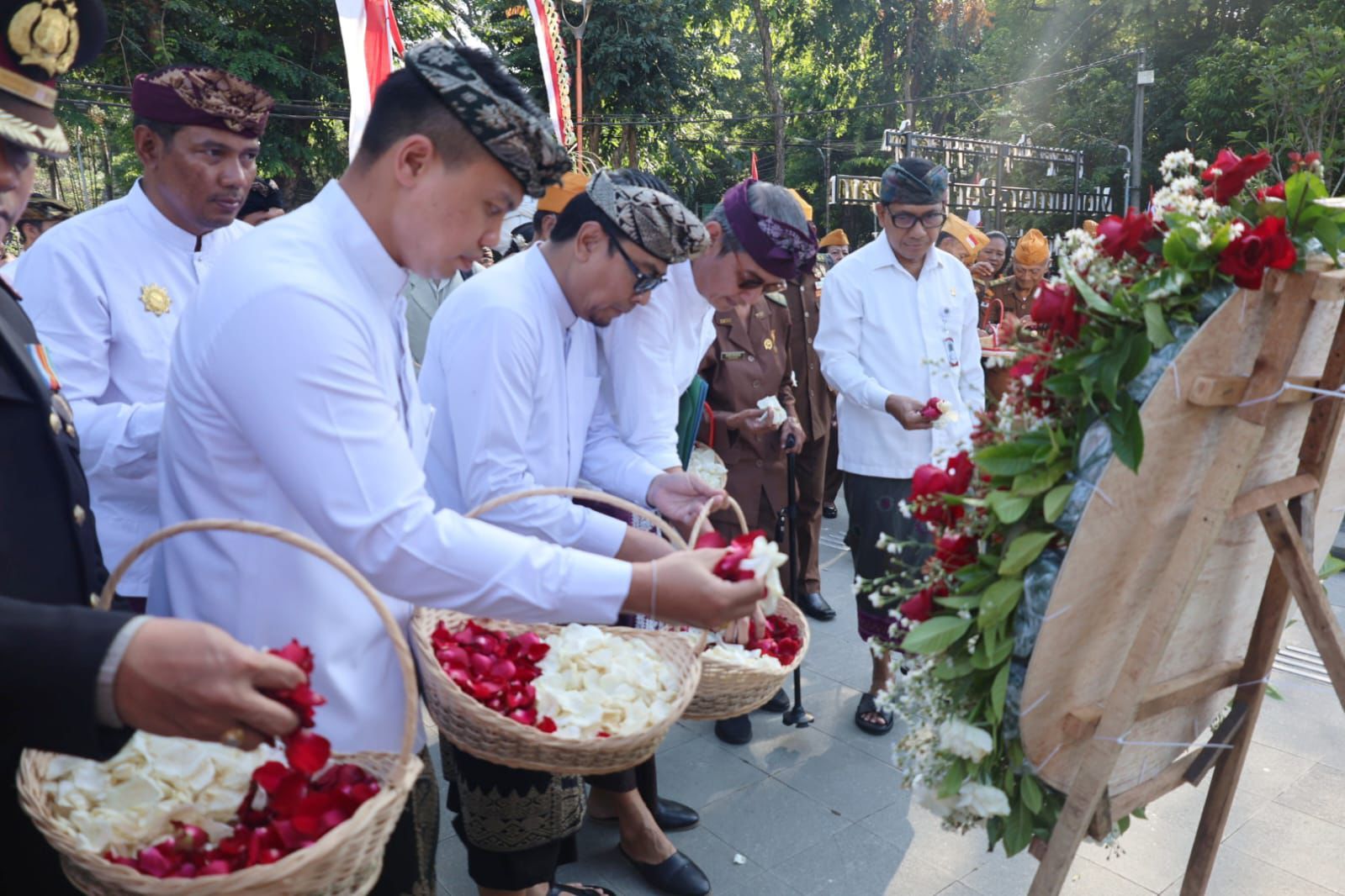 Apel dan Tabur Bunga Warnai Peringatan 80 Tahun Serangan Umum Kota Denpasar