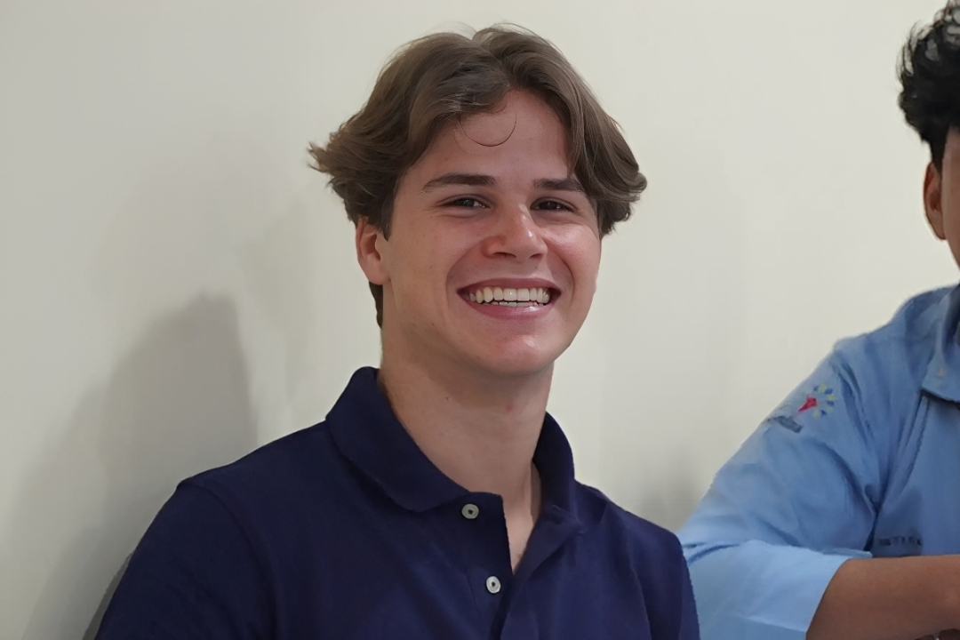 George, Mahasiswa Prancis yang Bagikan Pengalaman Belajar Manajemen dan Keberagaman Lewat Student Exchange di UPER
