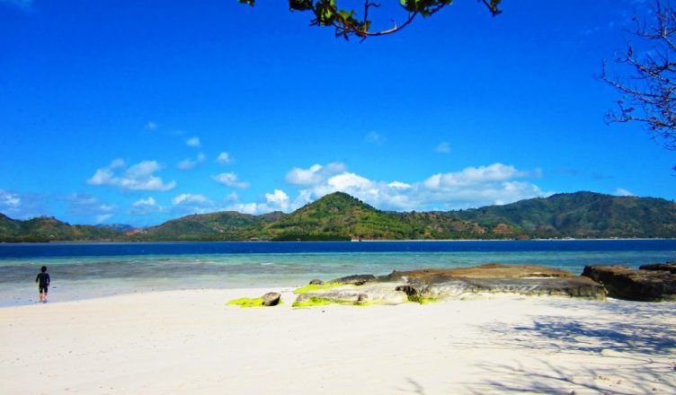 Ngecamp di Gili Tak Berpenghuni Lombok, Sensasi Liburan Rasa Pulau Pribadi
